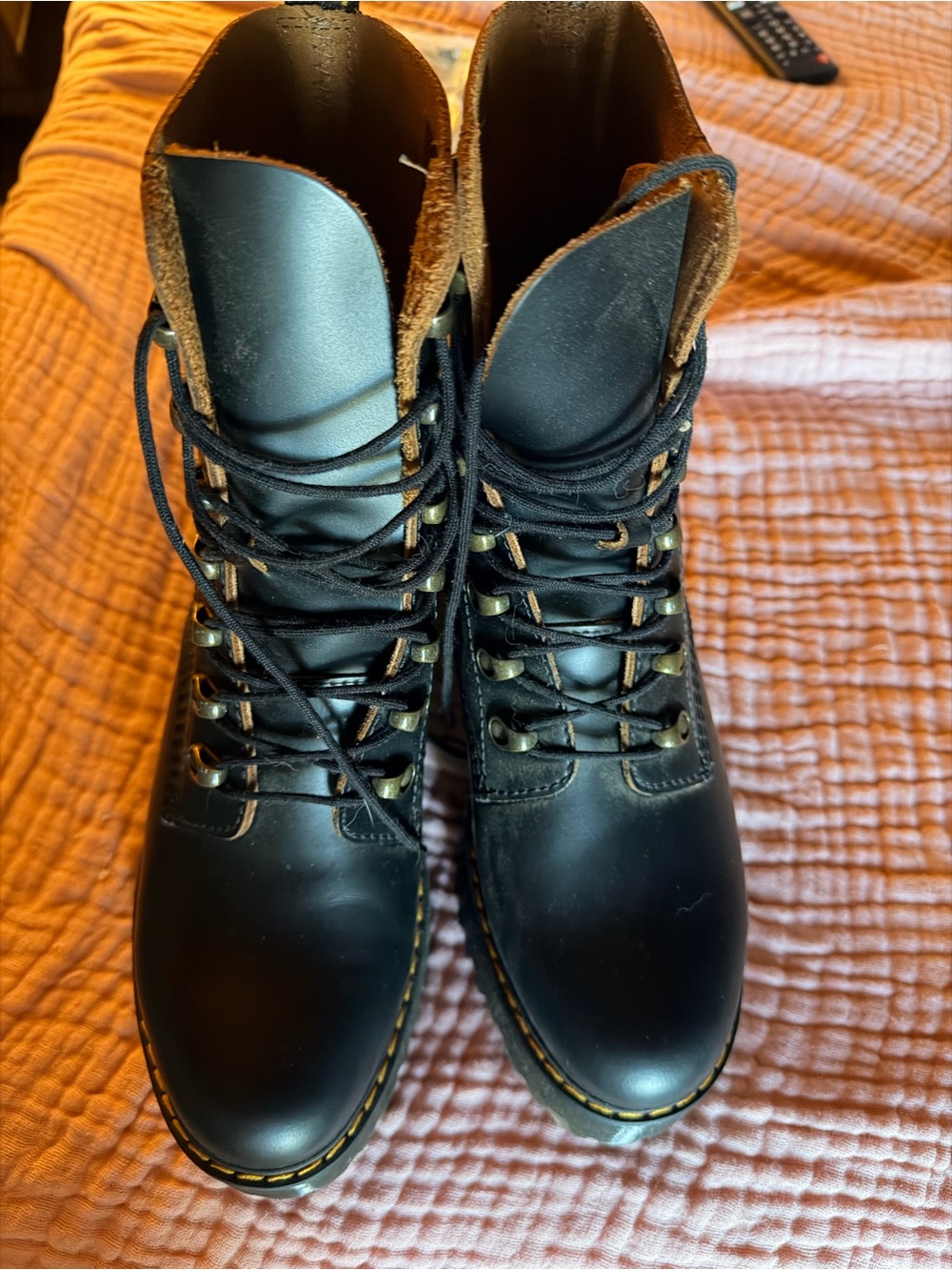 Dr. Martens LEONA Black Leather Lace-Up Heeled Boots